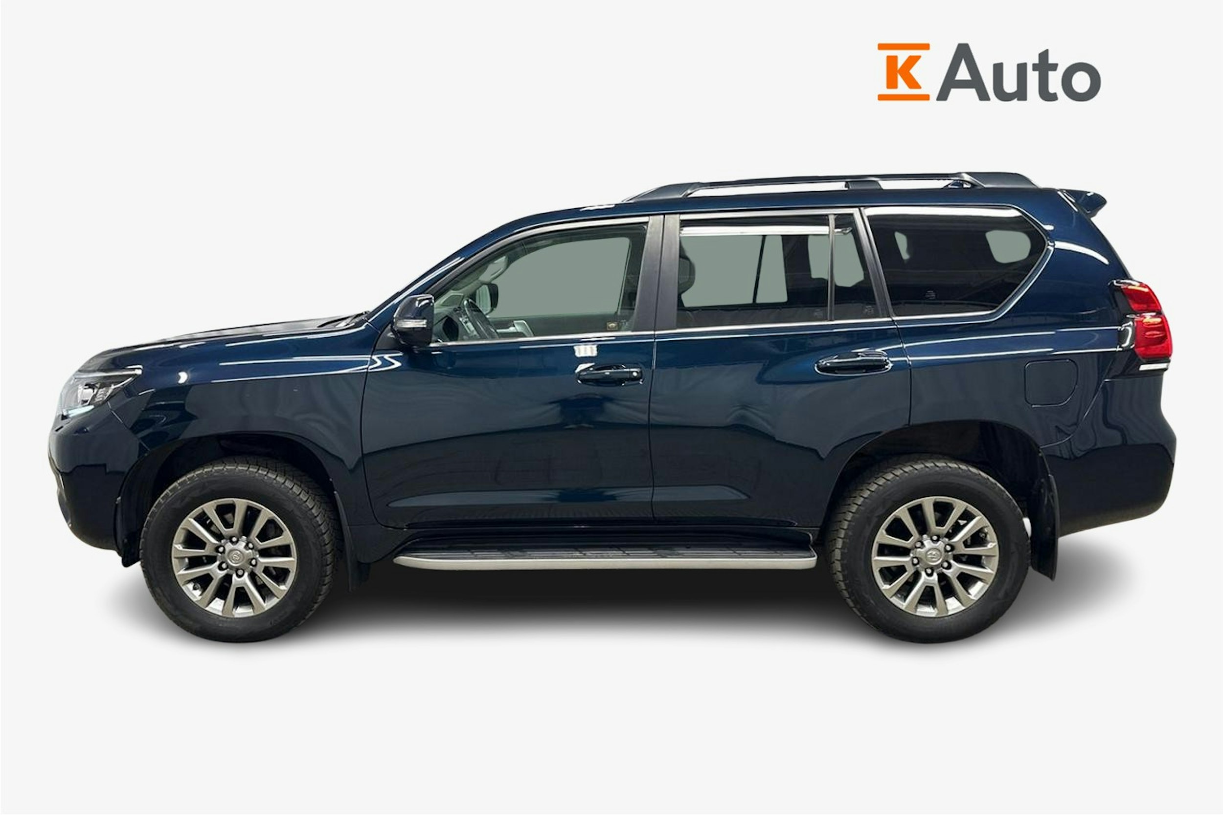 sininen Toyota Land Cruiser 2018 kuva 6.
