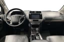 sininen Toyota Land Cruiser 2018 kuva 9.