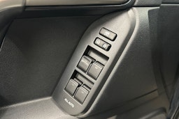 sininen Toyota Land Cruiser 2018 kuva 15.