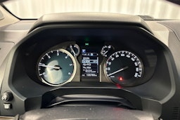 sininen Toyota Land Cruiser 2018 kuva 16.