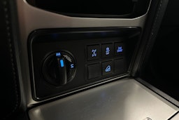 sininen Toyota Land Cruiser 2018 kuva 19.