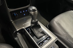 sininen Toyota Land Cruiser 2018 kuva 22.