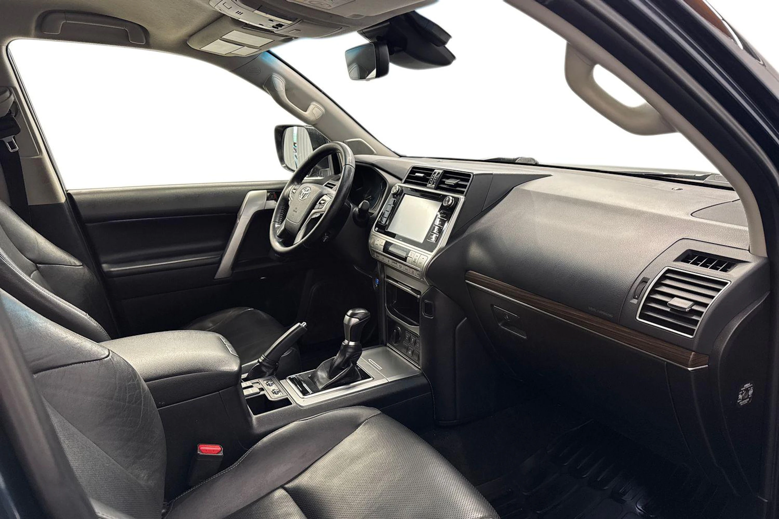 sininen Toyota Land Cruiser 2018 kuva 9.