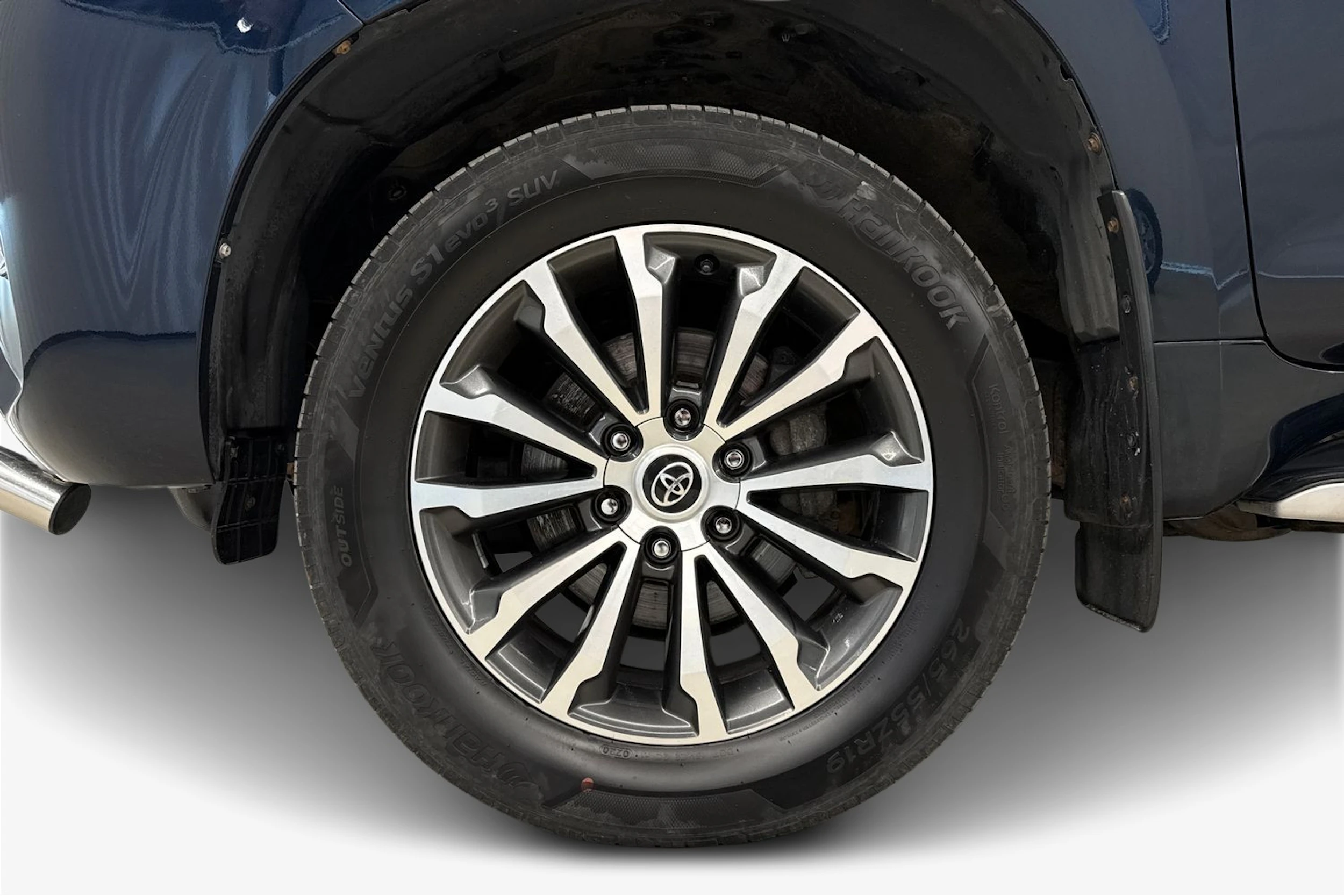 sininen Toyota Land Cruiser 2018 kuva 12.