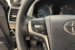 sininen Toyota Land Cruiser 2018 kuva 15.