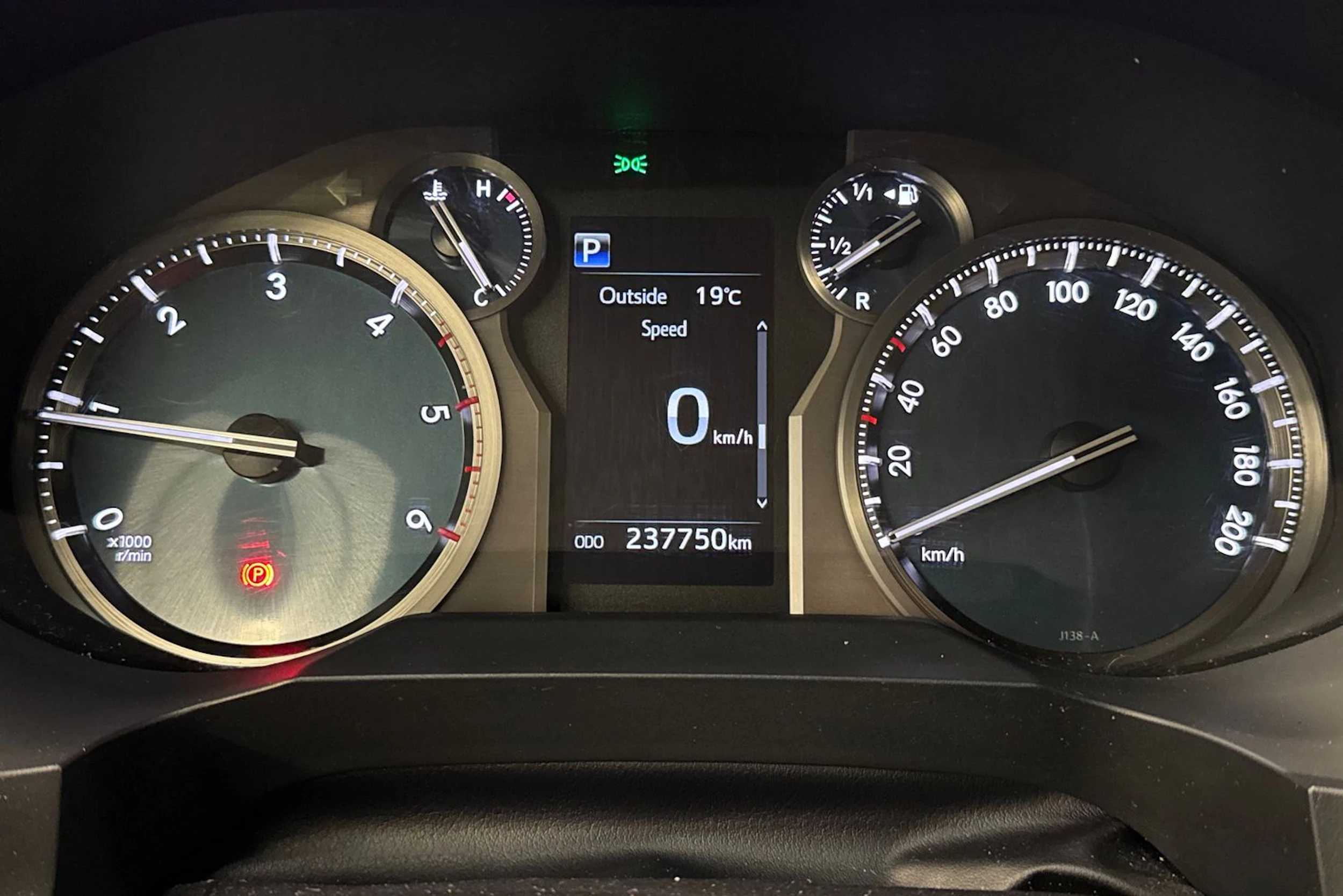 sininen Toyota Land Cruiser 2018 kuva 17.