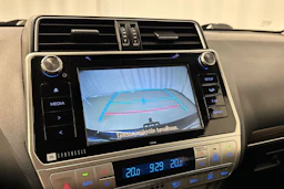 sininen Toyota Land Cruiser 2018 kuva 18.