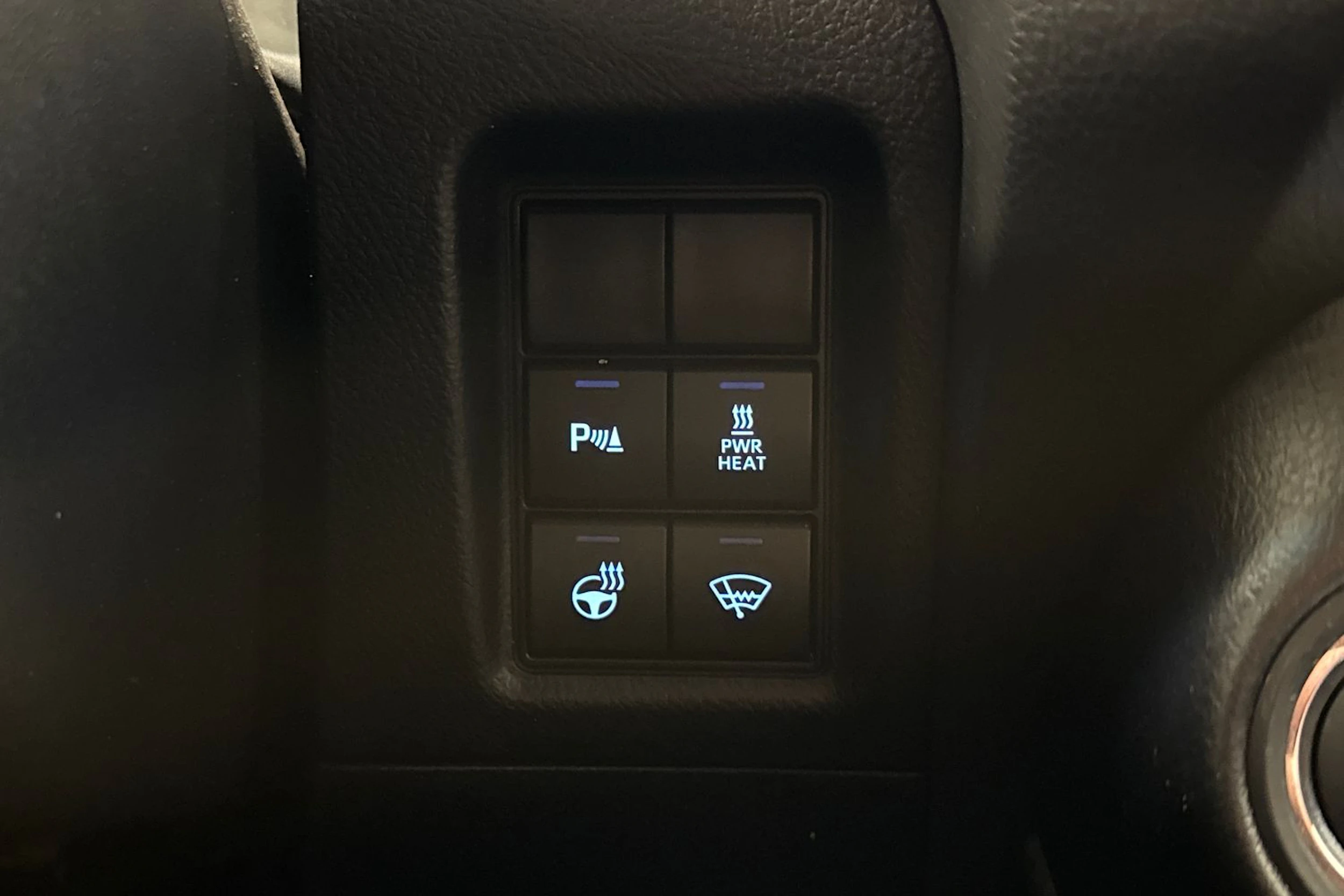 sininen Toyota Land Cruiser 2018 kuva 21.