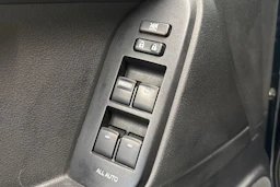 sininen Toyota Land Cruiser 2018 kuva 25.