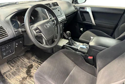 musta Toyota Land Cruiser 2018 kuva 3.