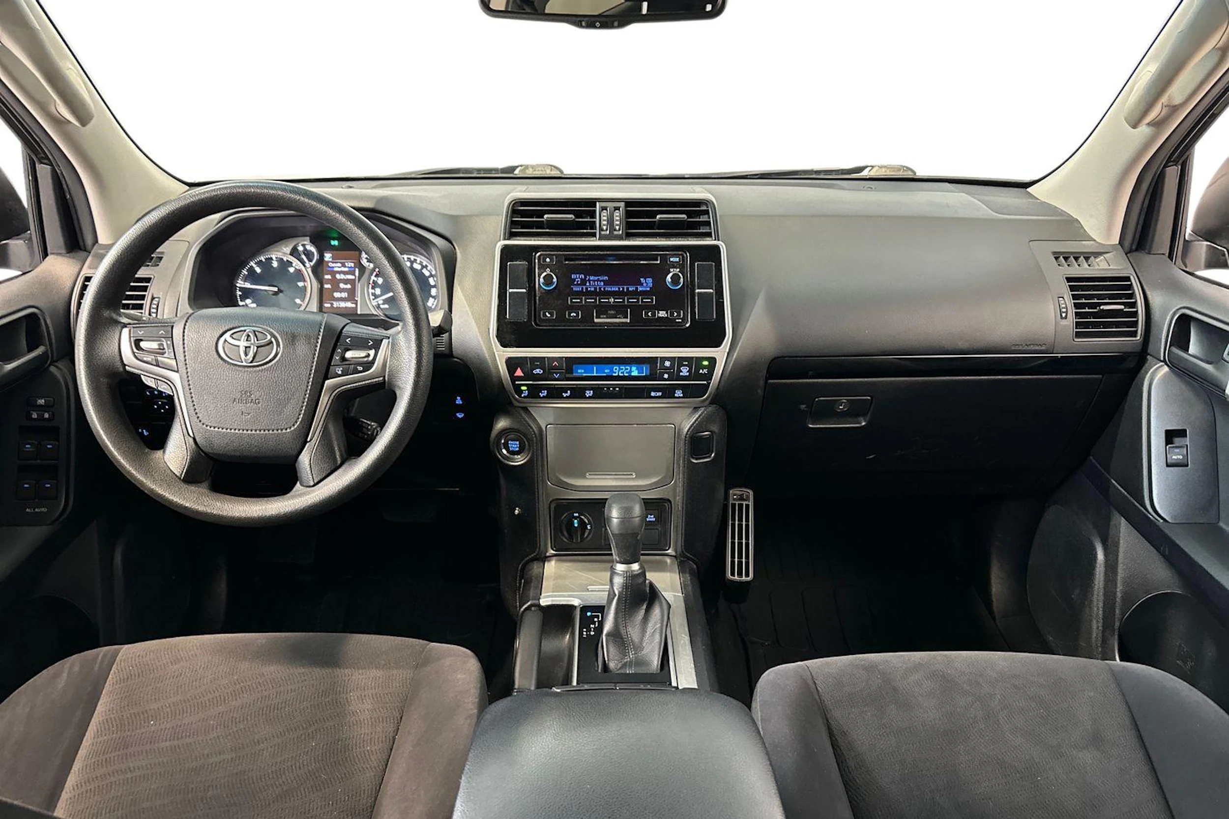 musta Toyota Land Cruiser 2018 kuva 11.