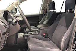 musta Toyota Land Cruiser 2018 kuva 11.