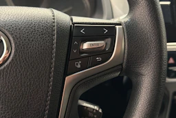 musta Toyota Land Cruiser 2018 kuva 18.
