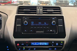 musta Toyota Land Cruiser 2018 kuva 20.
