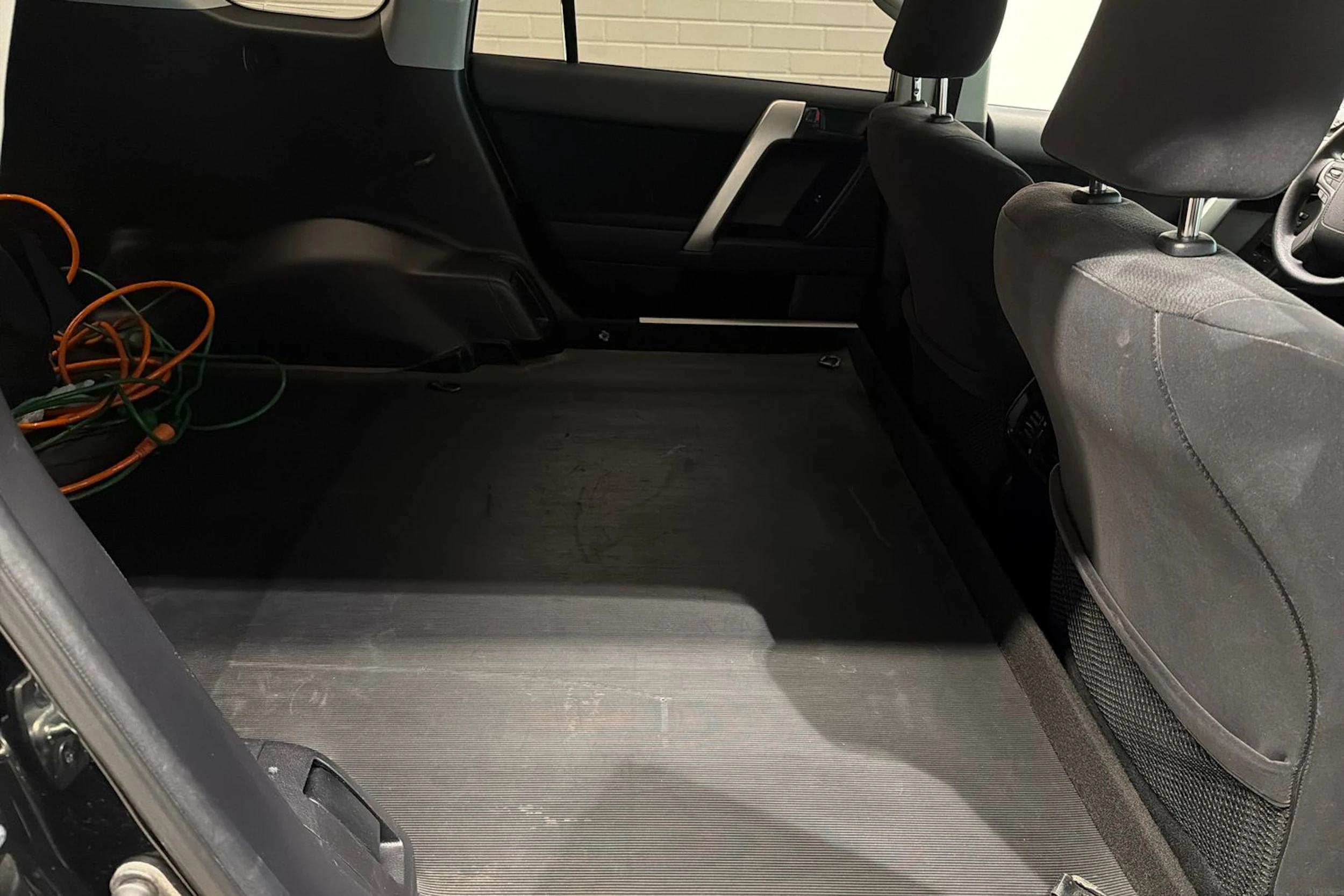 musta Toyota Land Cruiser 2018 kuva 30.