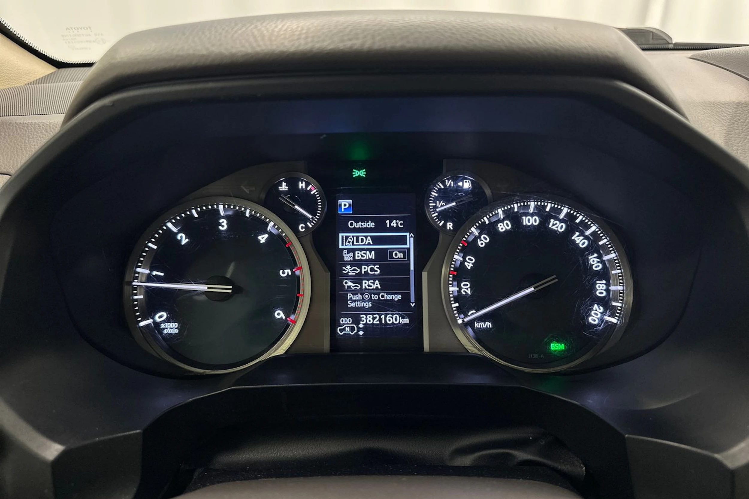 musta Toyota Land Cruiser 2018 kuva 14.