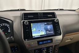 musta Toyota Land Cruiser 2018 kuva 16.
