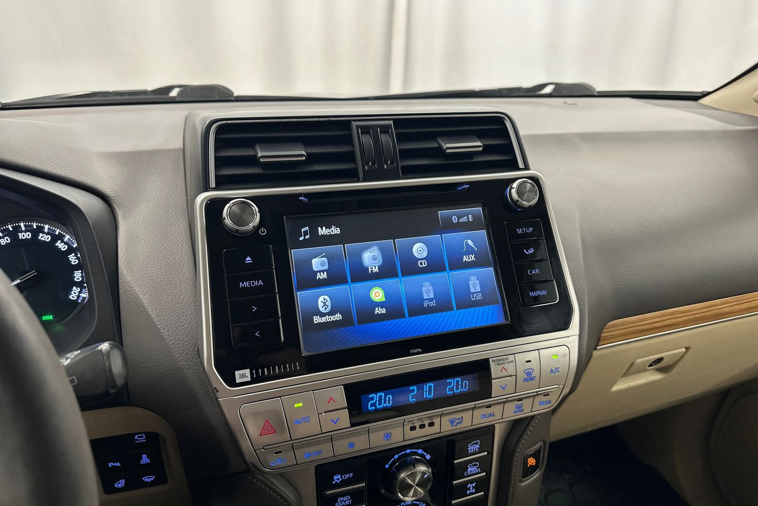 musta Toyota Land Cruiser 2018 kuva 17.