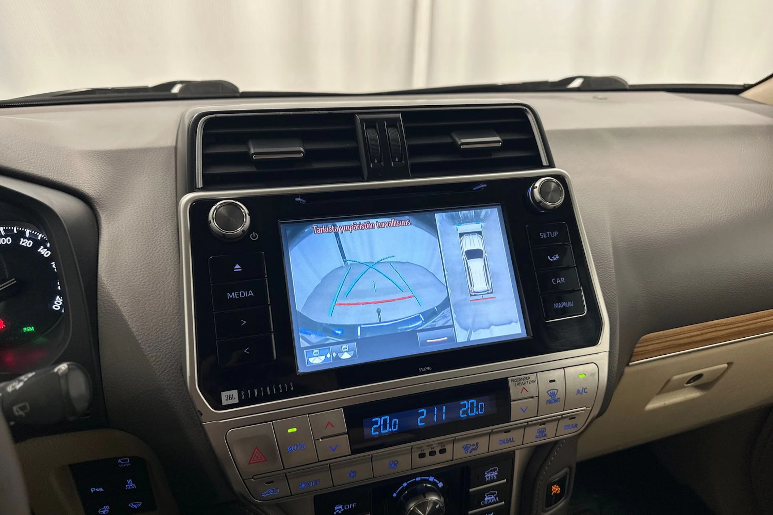 musta Toyota Land Cruiser 2018 kuva 20.