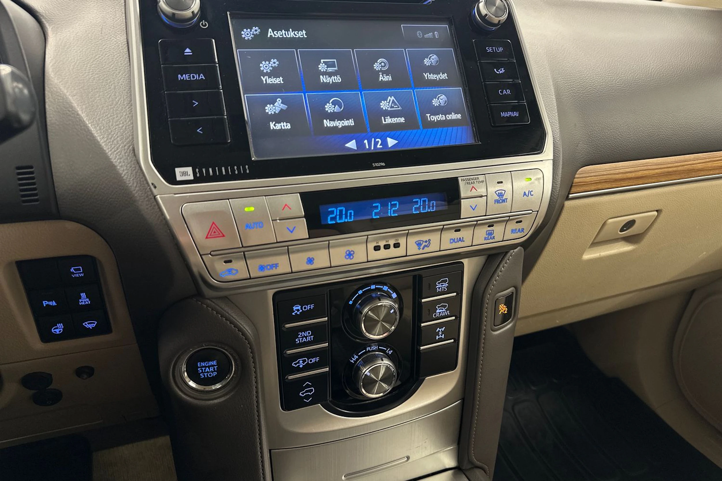 musta Toyota Land Cruiser 2018 kuva 21.