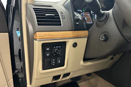 musta Toyota Land Cruiser 2018 kuva 25.