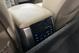 musta Toyota Land Cruiser 2018 kuva 28.