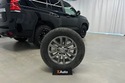 musta Toyota Land Cruiser 2018 kuva 36.