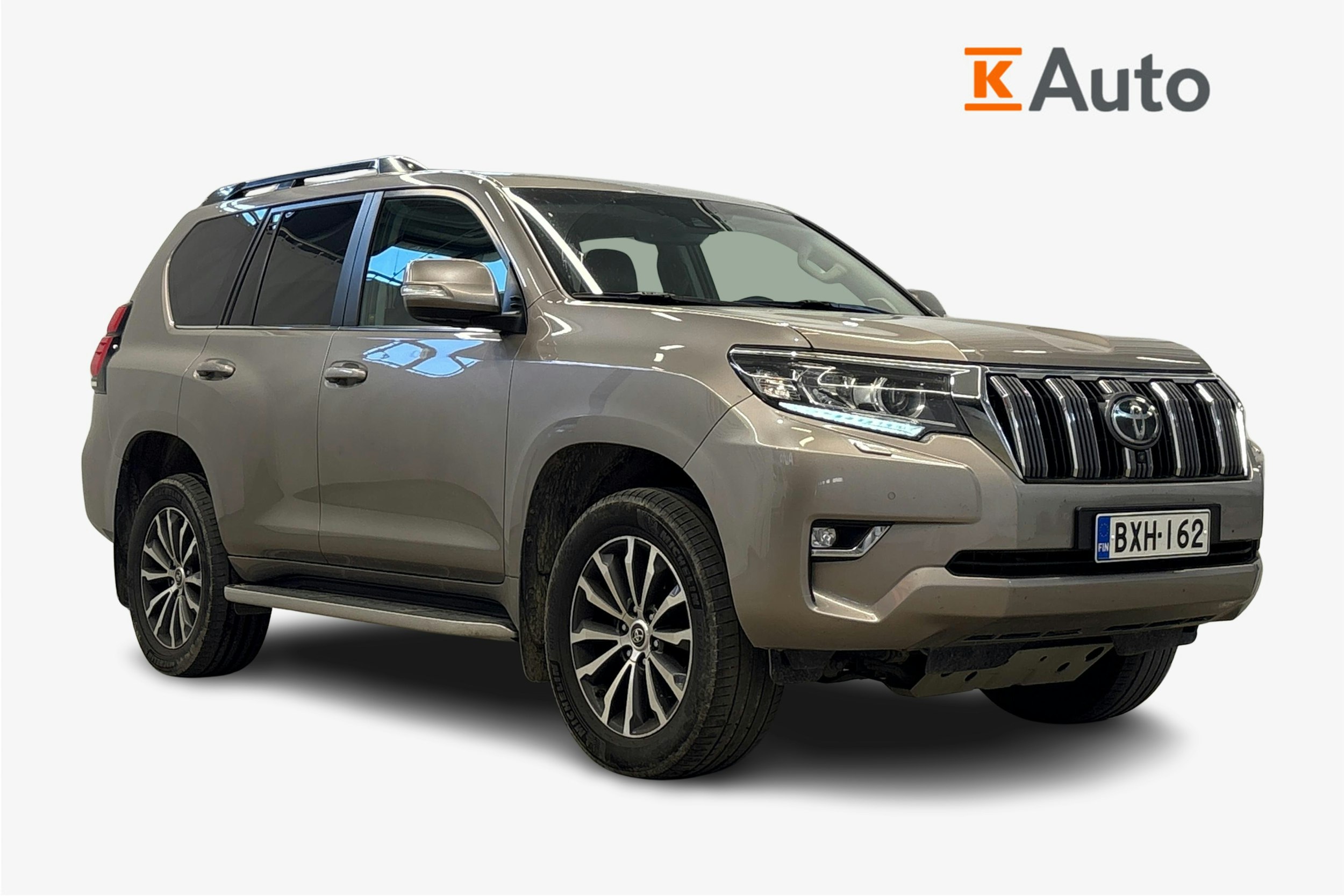 ruskea (beige) Toyota Land Cruiser 2019 kuva 1.