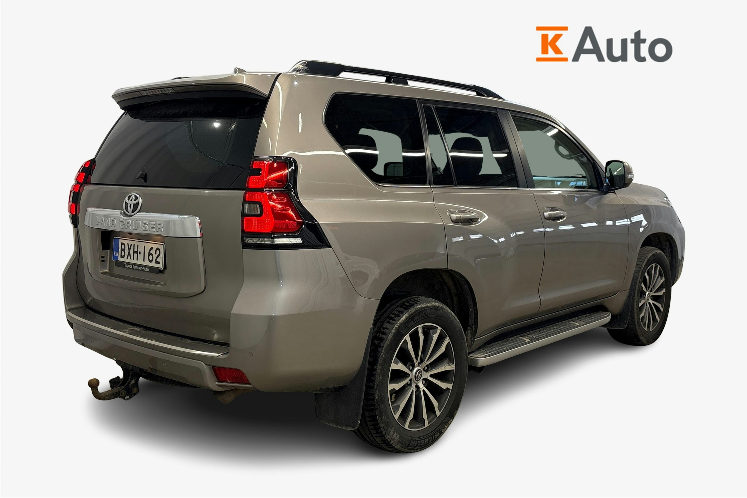 ruskea (beige) Toyota Land Cruiser 2019 kuva 2.