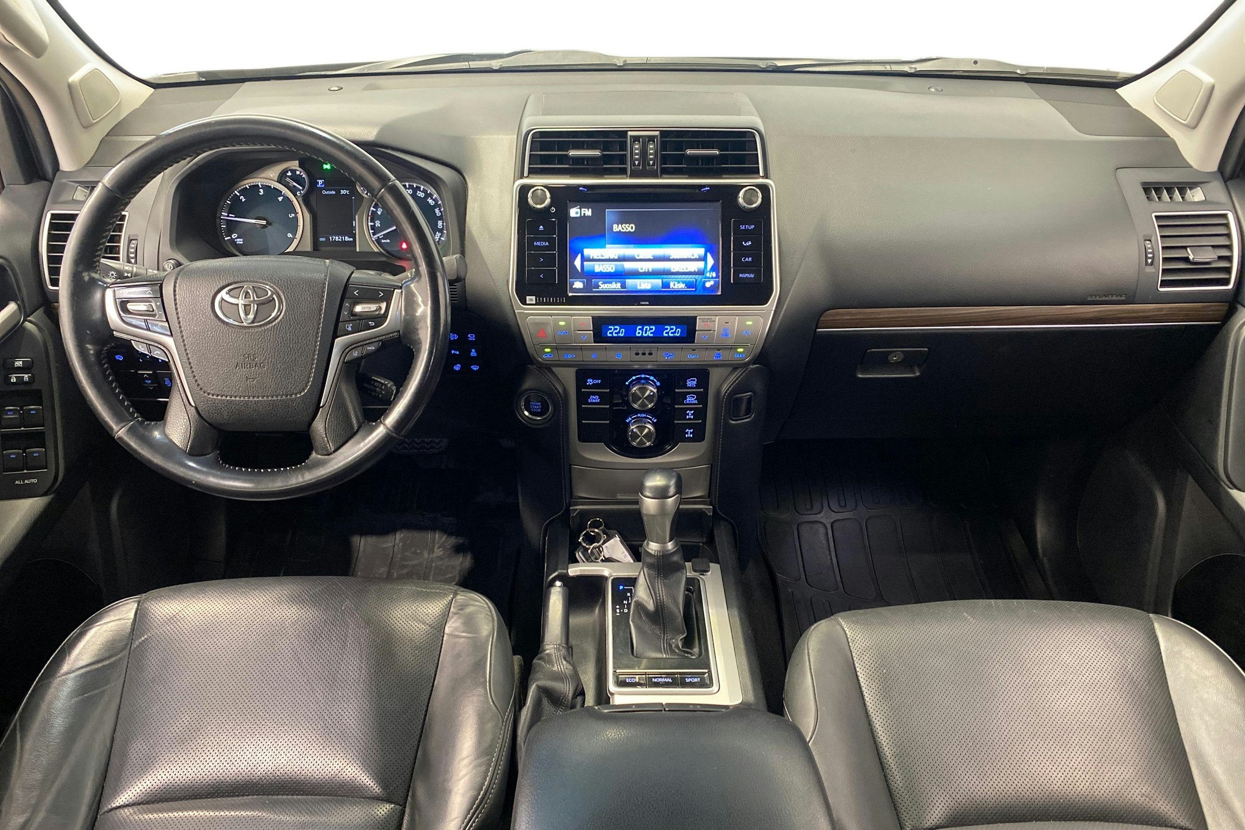 ruskea (beige) Toyota Land Cruiser 2019 kuva 7.