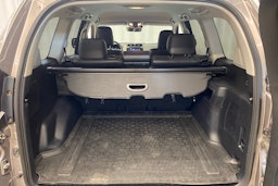 ruskea (beige) Toyota Land Cruiser 2019 kuva 13.