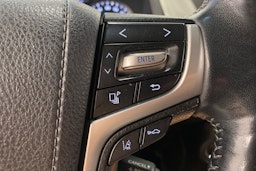 ruskea (beige) Toyota Land Cruiser 2019 kuva 17.