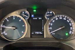 ruskea (beige) Toyota Land Cruiser 2019 kuva 18.