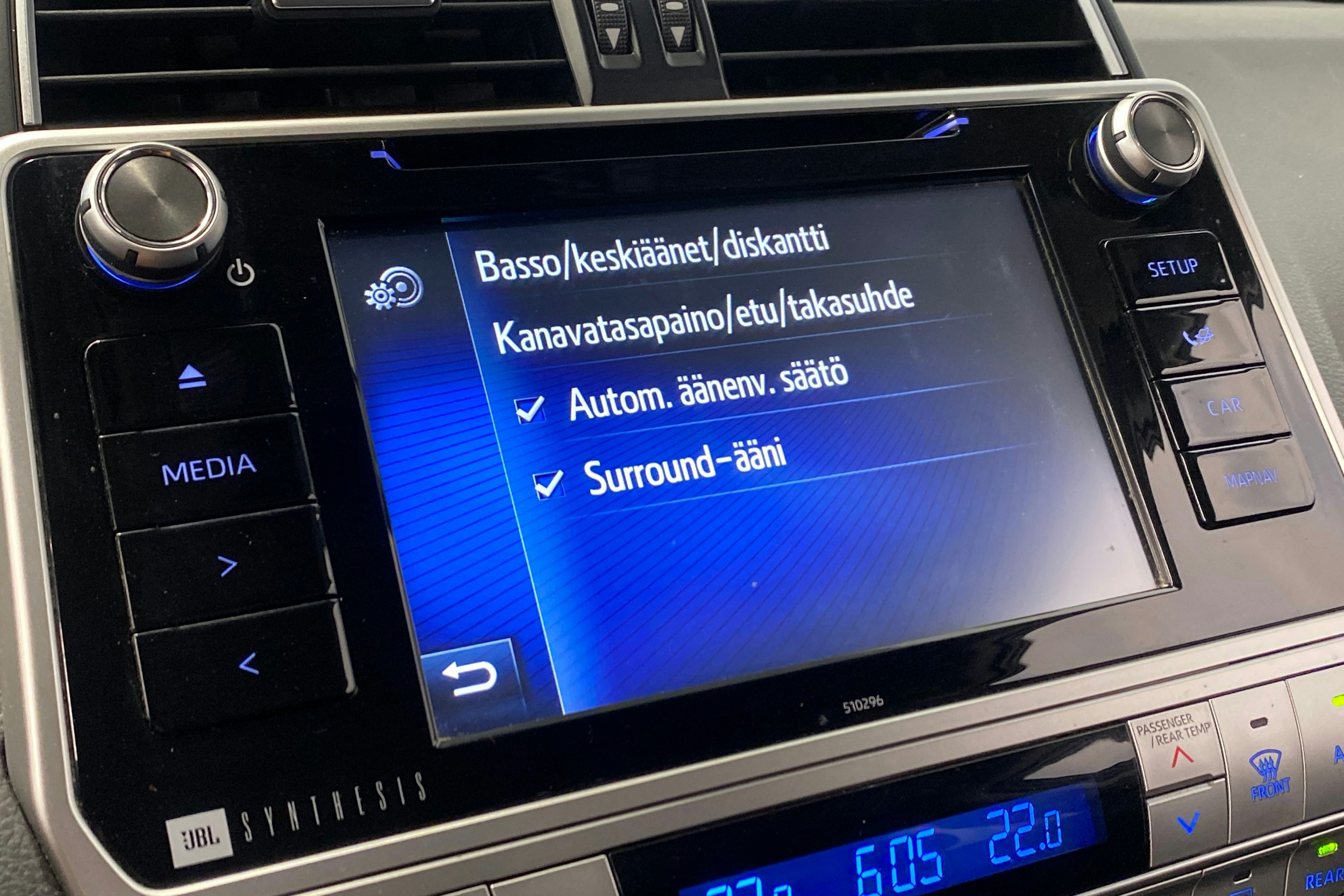 ruskea (beige) Toyota Land Cruiser 2019 kuva 21.
