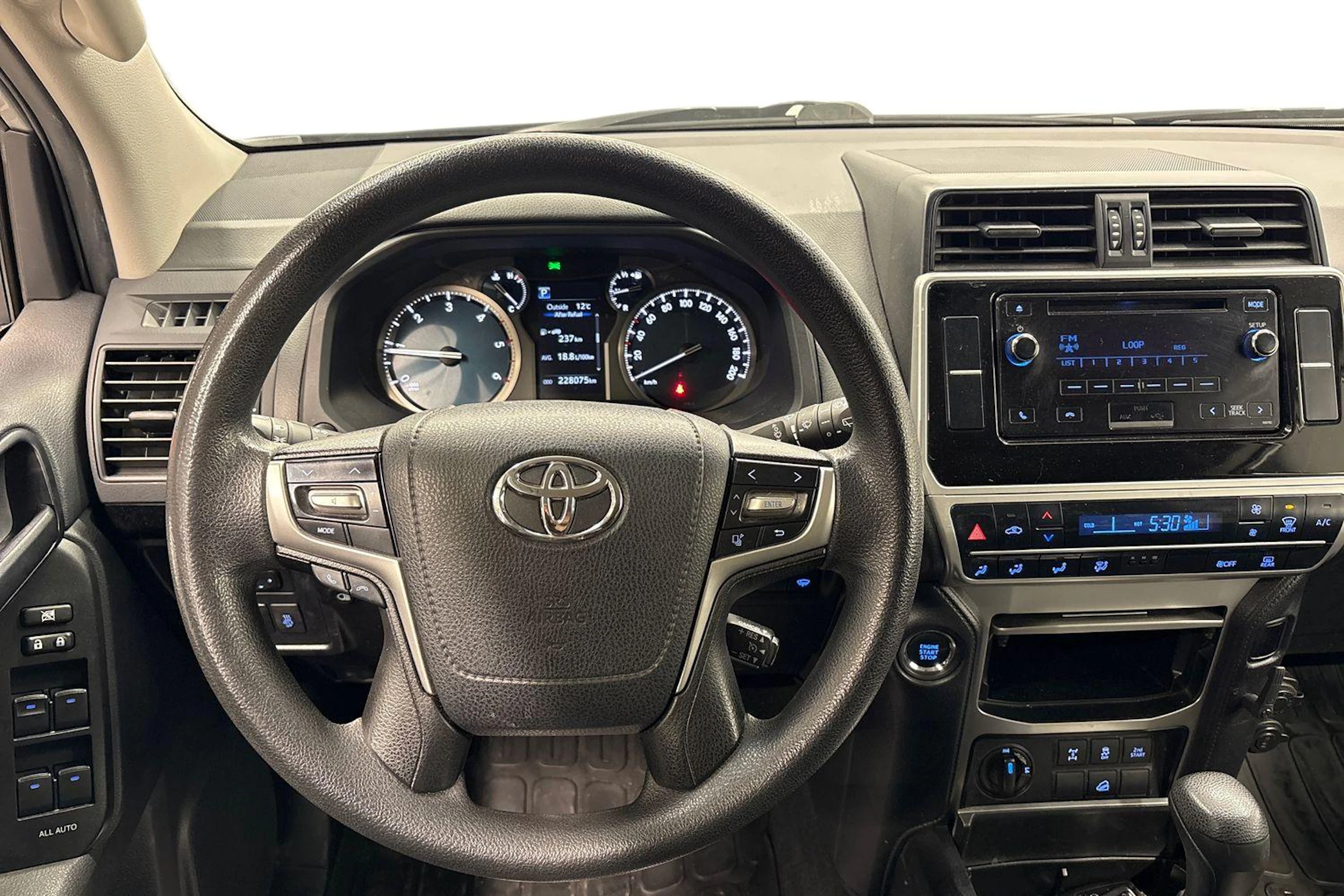 hopea Toyota Land Cruiser 2019 kuva 7.