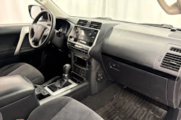 hopea Toyota Land Cruiser 2019 kuva 10.