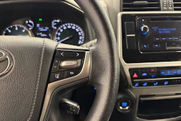 hopea Toyota Land Cruiser 2019 kuva 15.