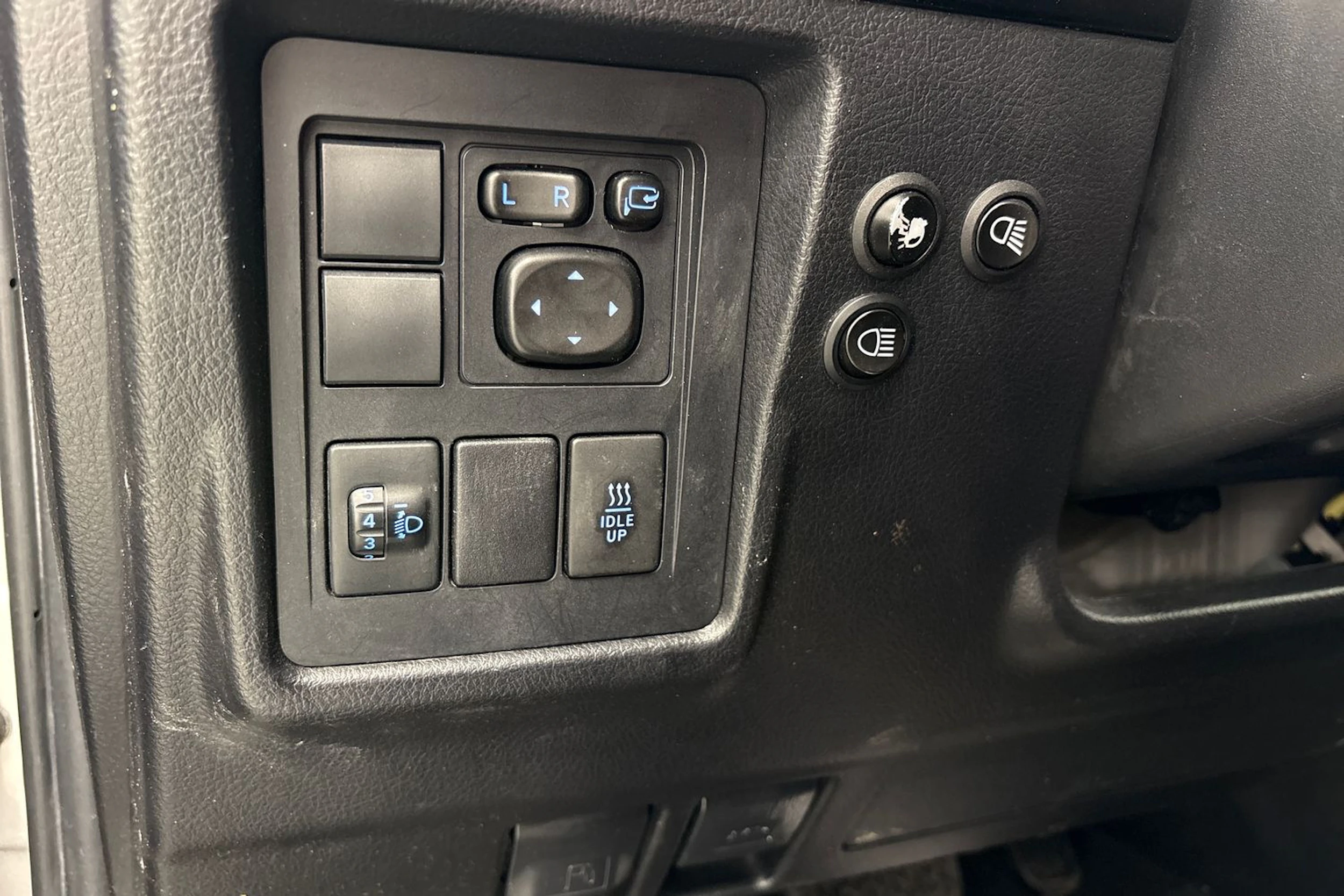 hopea Toyota Land Cruiser 2019 kuva 16.