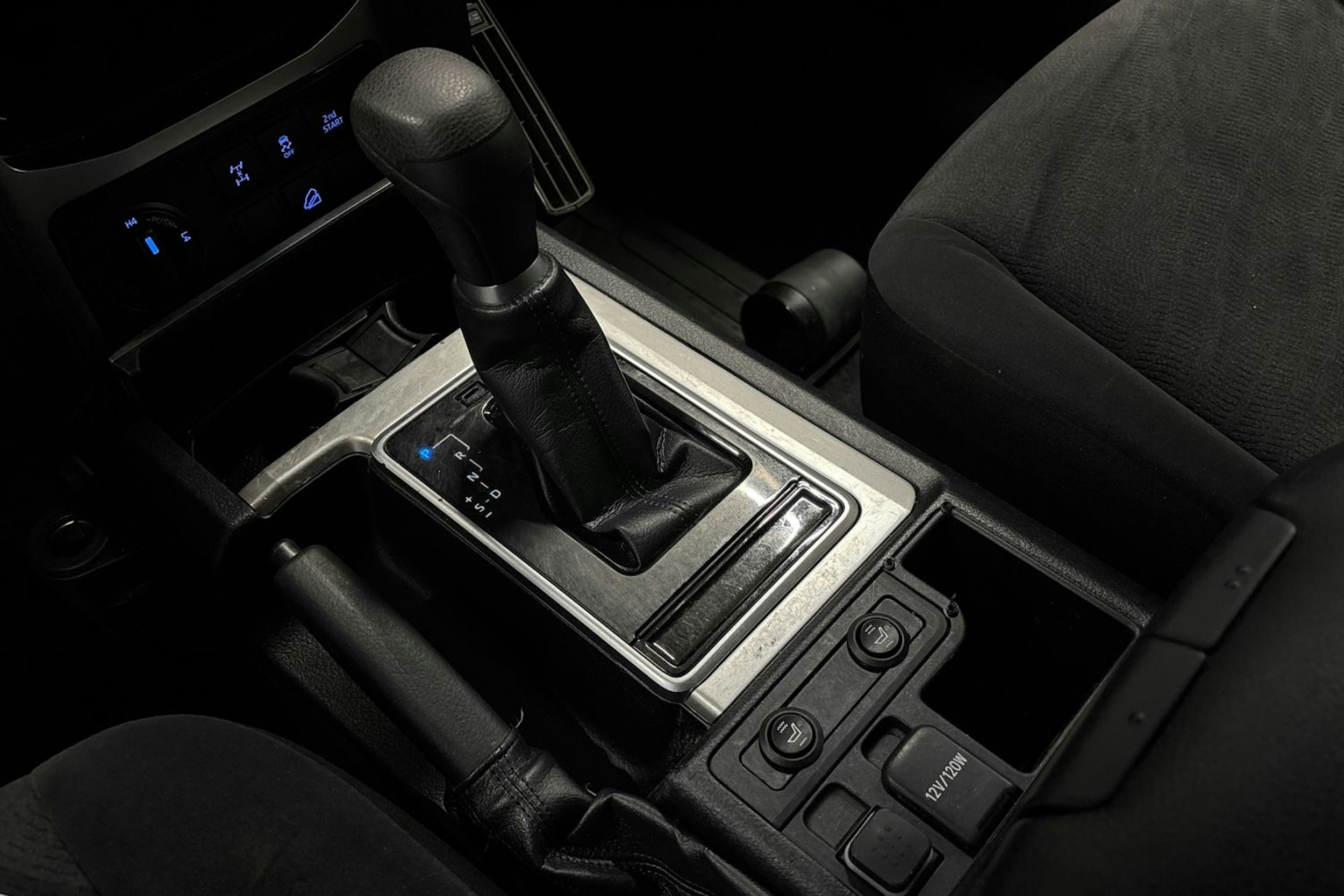 met. harmaa Toyota Land Cruiser 2019 kuva 25.