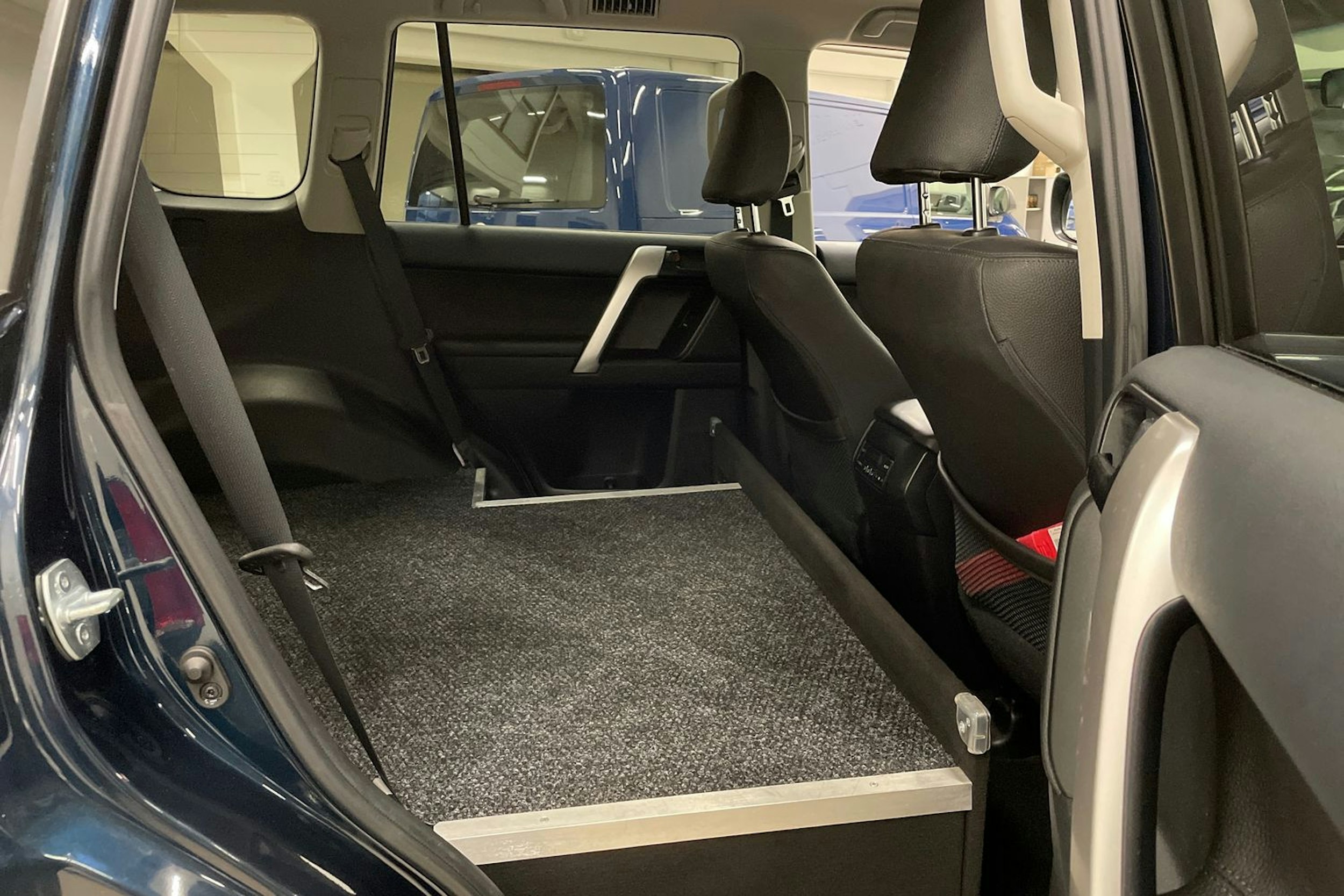 met. sininen Toyota Land Cruiser 2020 kuva 13.