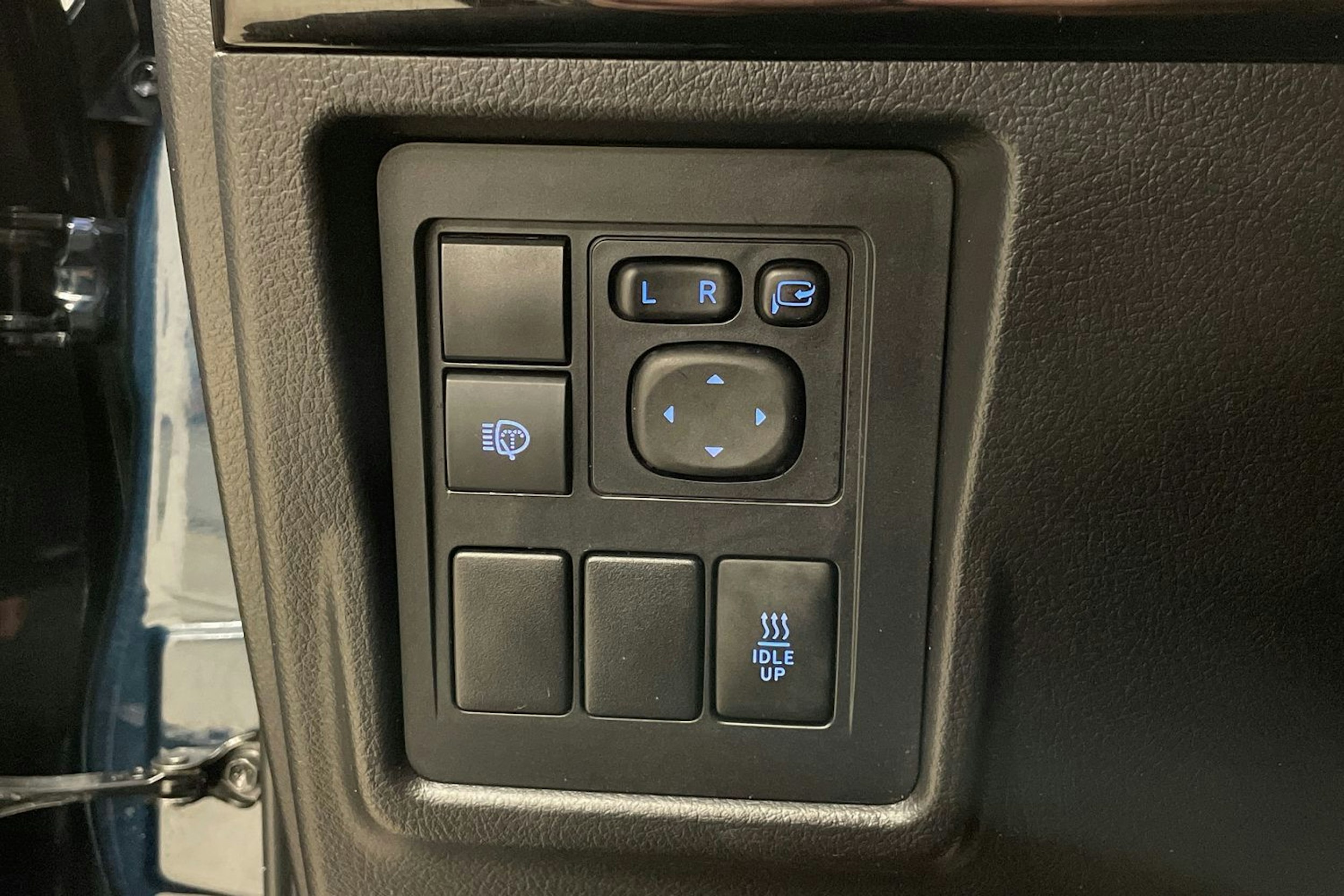 met. sininen Toyota Land Cruiser 2020 kuva 17.