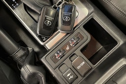 met. sininen Toyota Land Cruiser 2020 kuva 22.