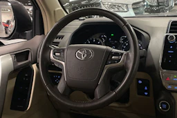 Ruskea (beige) Toyota Land Cruiser 2020 kuva 13.