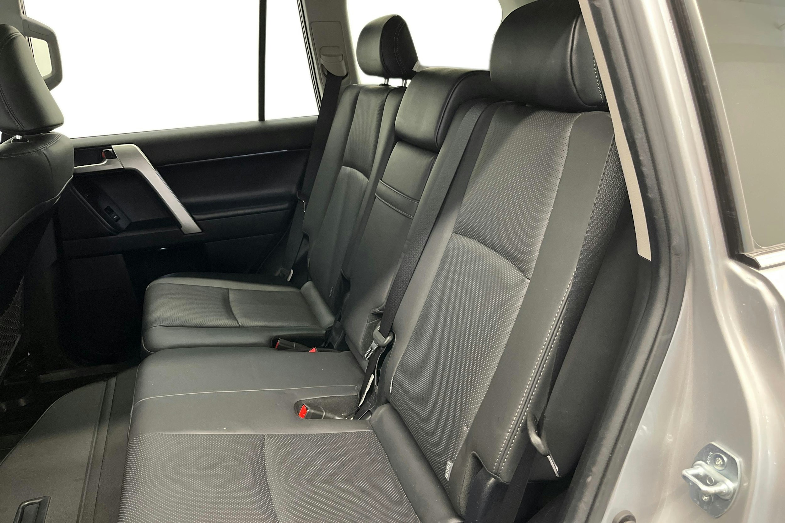 hopea Toyota Land Cruiser 2021 kuva 8.