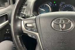 hopea Toyota Land Cruiser 2021 kuva 11.