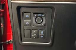 punainen Toyota Land Cruiser 2022 kuva 26.