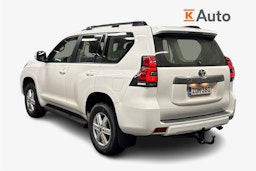 valkoinen Toyota Land Cruiser 2022 kuva 2.