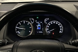 valkoinen Toyota Land Cruiser 2022 kuva 16.