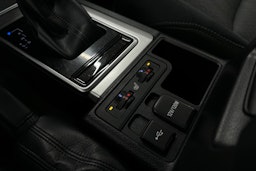 valkoinen Toyota Land Cruiser 2022 kuva 20.