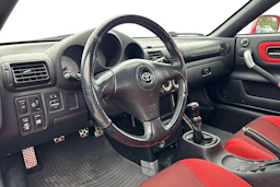 punainen Toyota MR2 2005 kuva 3.